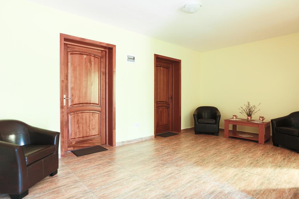 Pensiunea Dor De Casa Pestenita Екстериор снимка